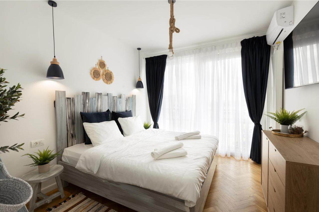 Metropole Apartments Panoramic Ateneum บูคาเรสต์ ภายนอก รูปภาพ